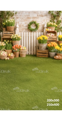 Tło fotograficzne wielkanocne z tulipanami, pastelowymi pisankami i białym płotkiem | E573